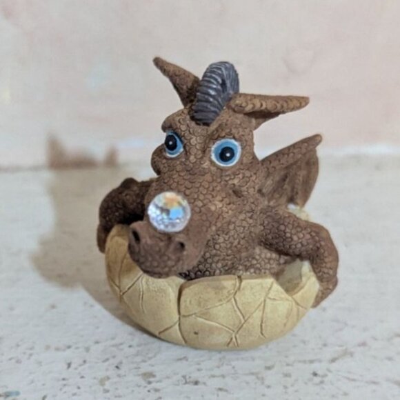 Baby Dragon Figurine 1994 Handmade Made In England Crystal Nose Brown   2.5" - Picture 4 of 7